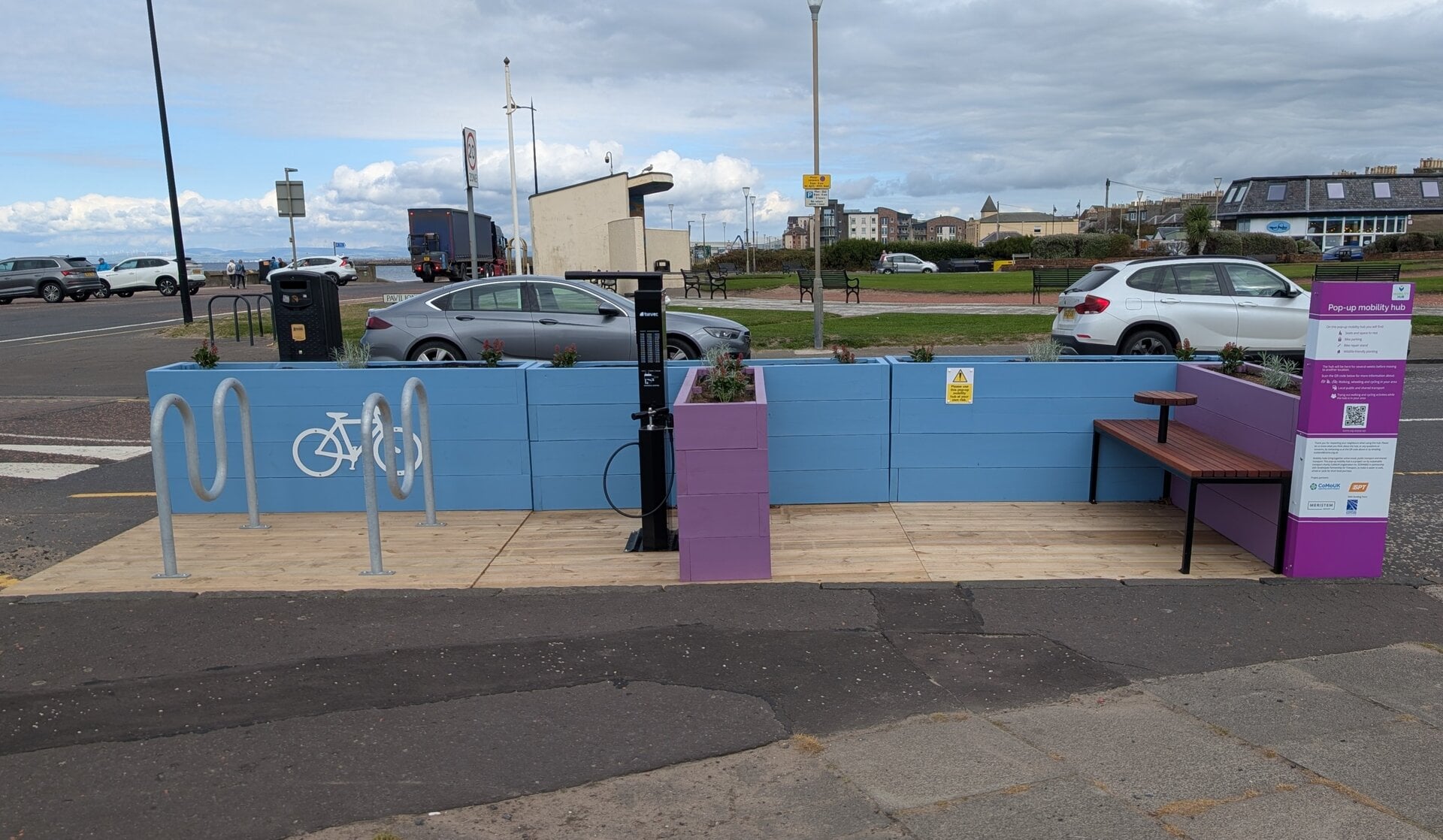 CoMo Pop-up Mobility Hubs