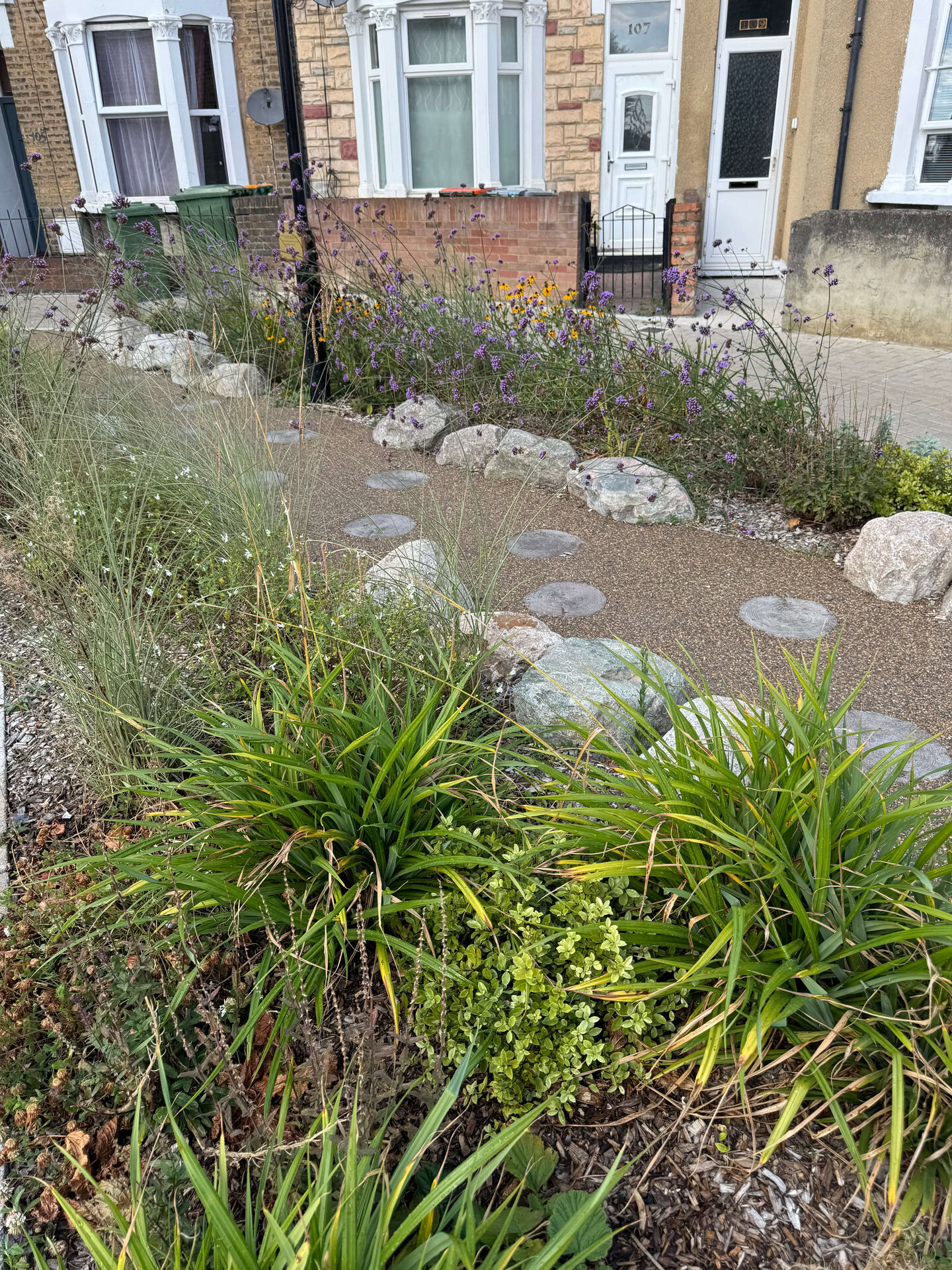 Keogh Road Rain Gardens