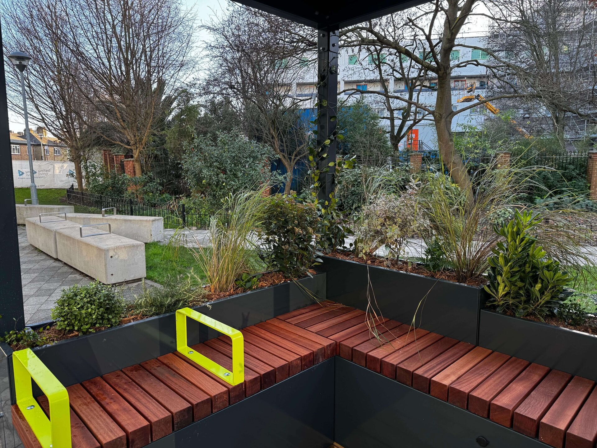 Kensington Leisure Centre Solar Parklet