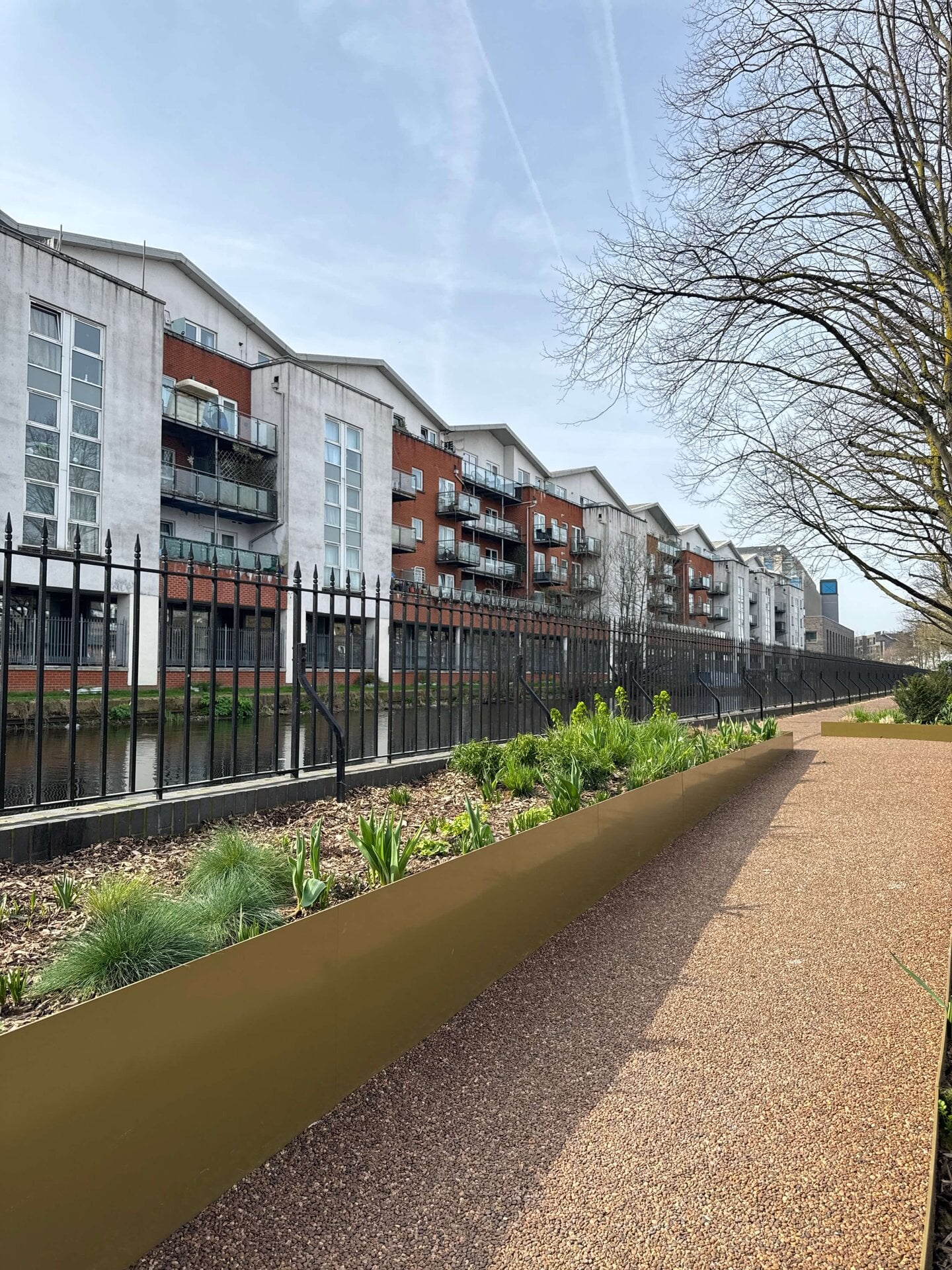 Queen's Park Canalside