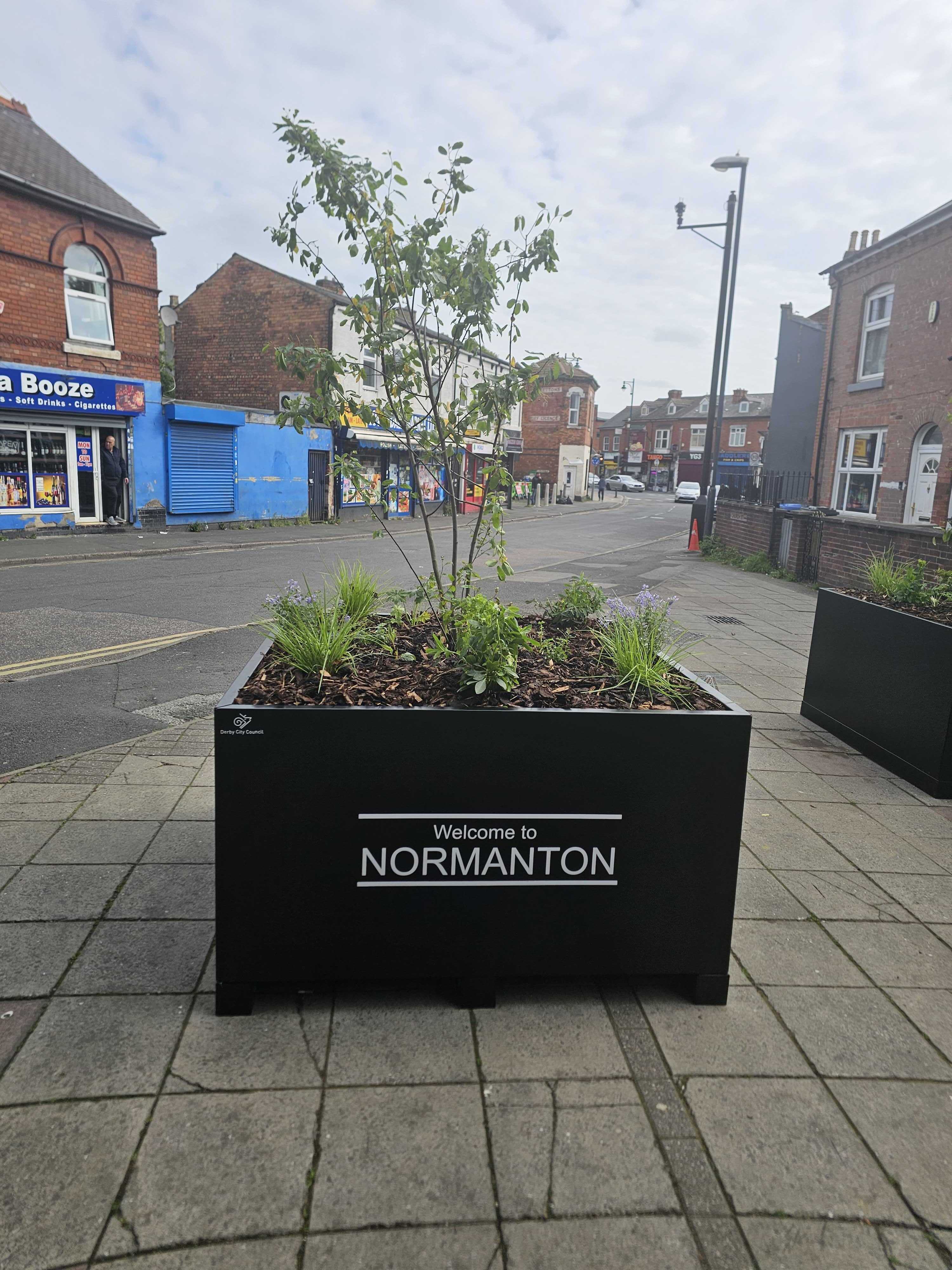 Normanton Custom Planters and Green Screens