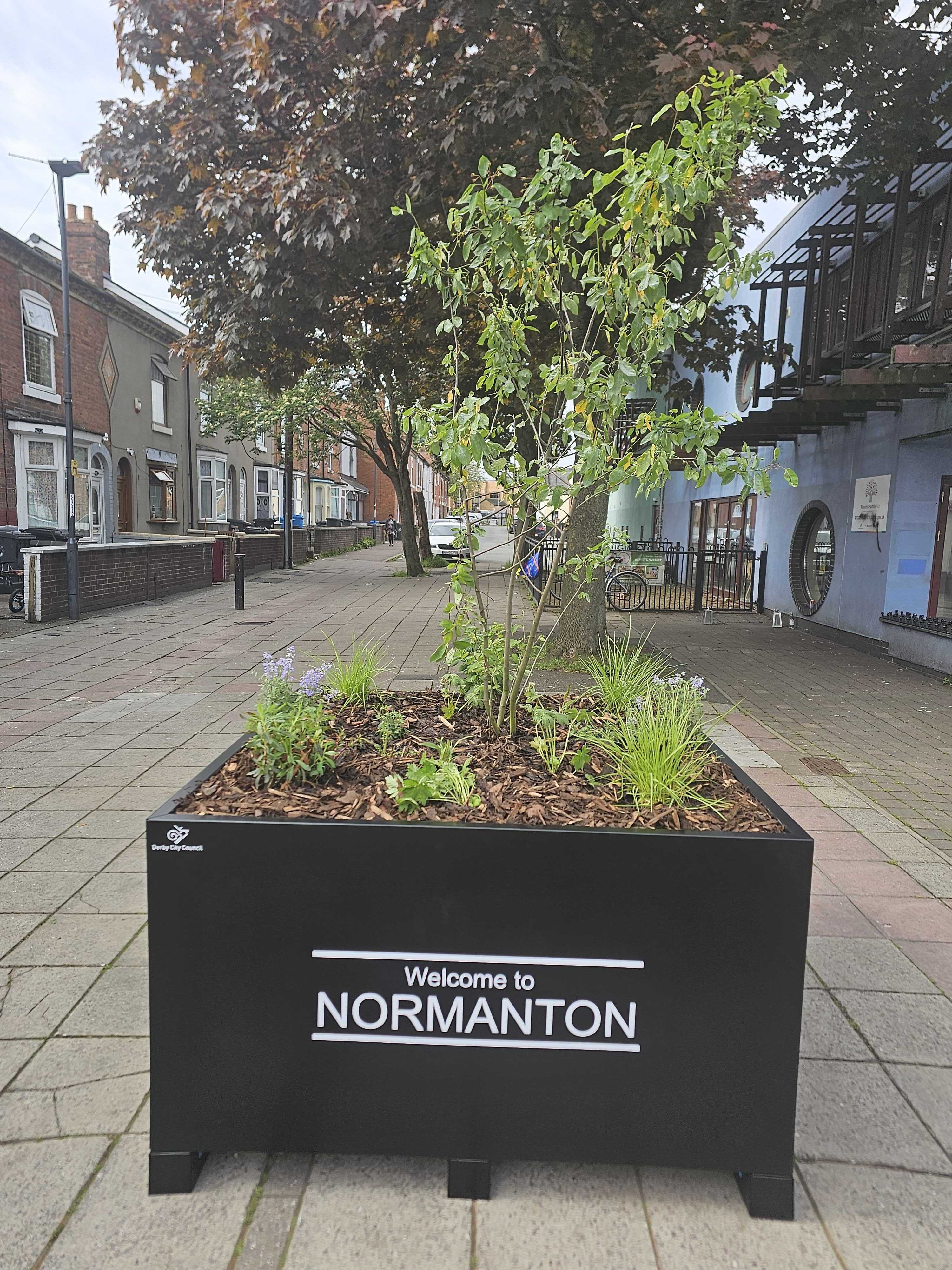Normanton Custom Planters and Green Screens